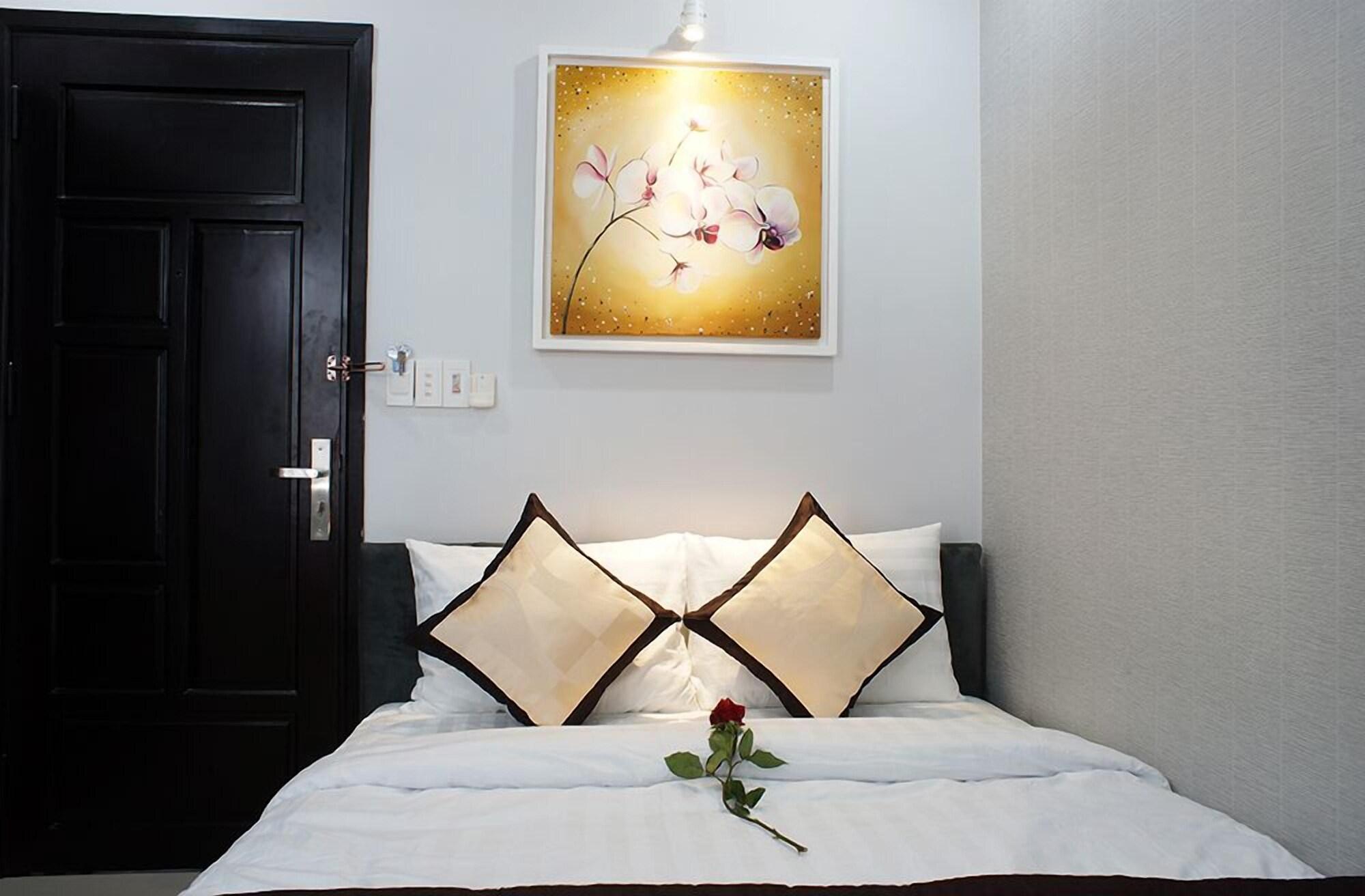 Hanoi Blue Hotel - The Water Front Da Nang Esterno foto